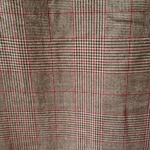 Brown and red plaid stretch trousers